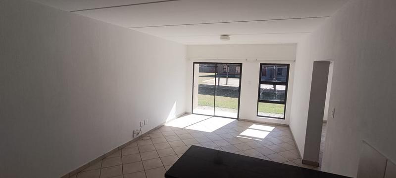 To Let 2 Bedroom Property for Rent in Klerksdorp North West